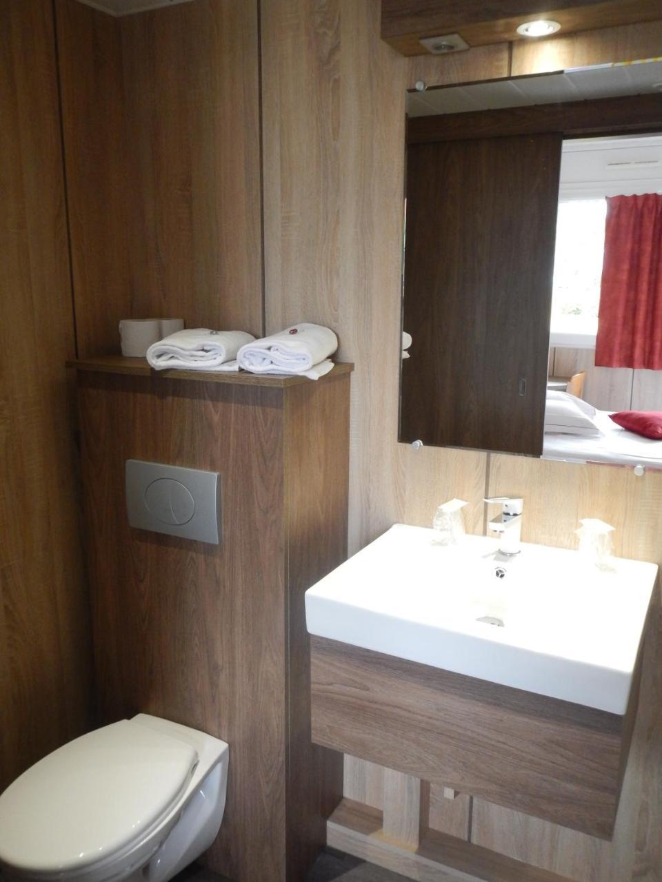 ดิ ออริจินัล แอคเซส โฮเทล สนามบินโอริยัก Hotel โอริแยค ภายนอก รูปภาพ