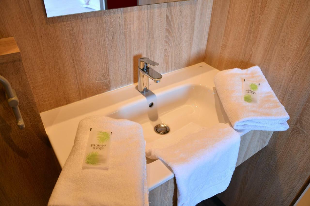 ดิ ออริจินัล แอคเซส โฮเทล สนามบินโอริยัก Hotel โอริแยค ภายนอก รูปภาพ